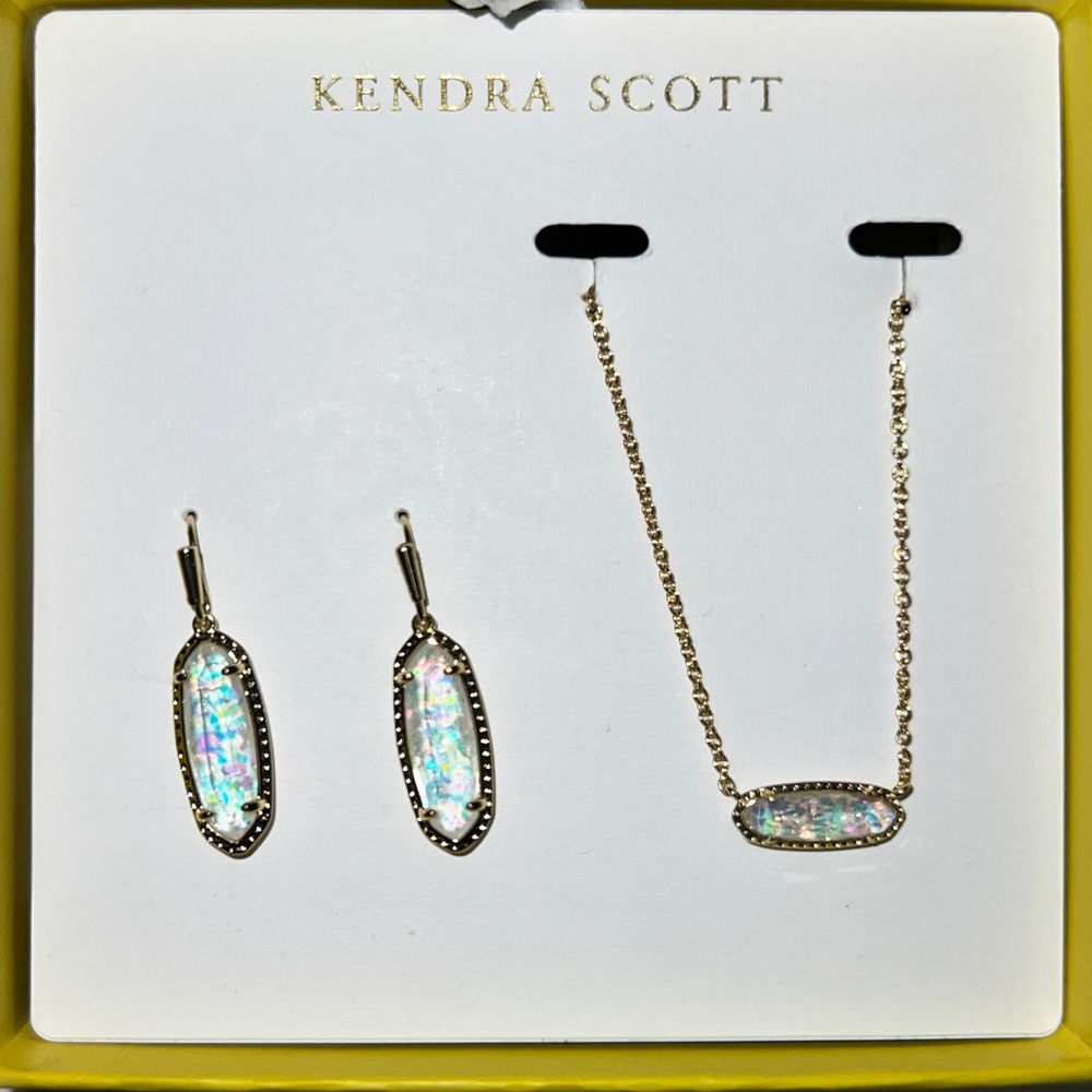 Kendra Scott Eva Pendant Necklace and Drop Earrings Set 2pc - Opal/ Gold